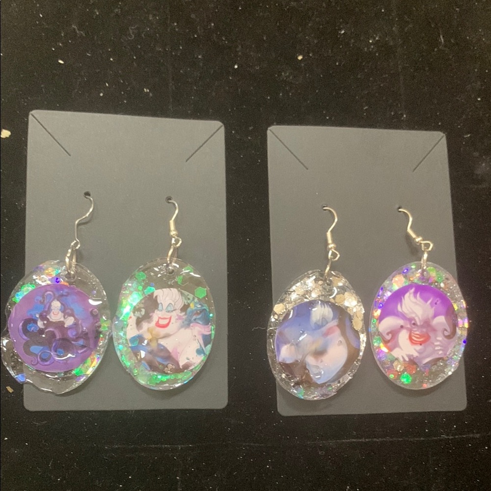 2ct Ursula Resin Dangling Earrings